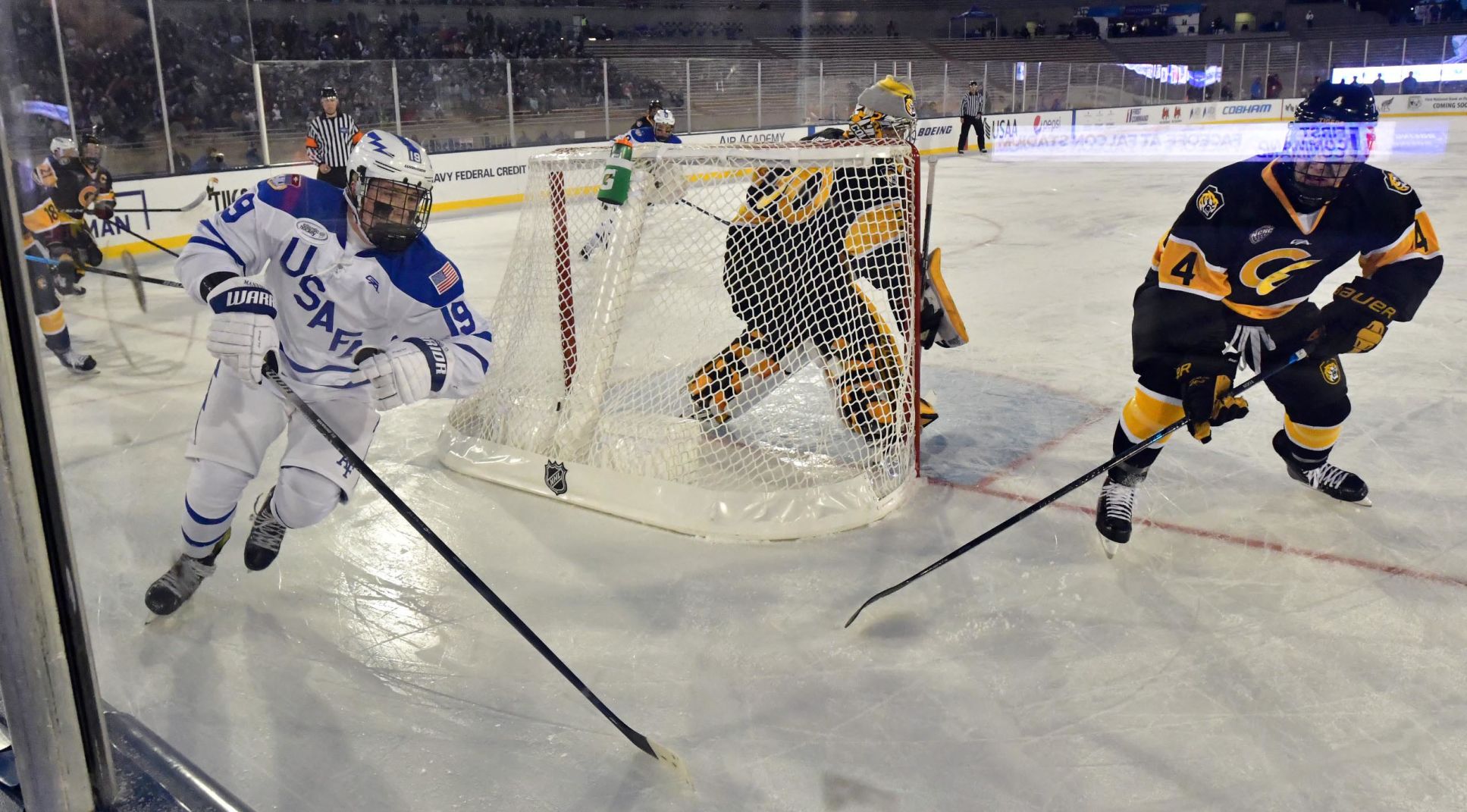 021820-s-hockey 15.JPG